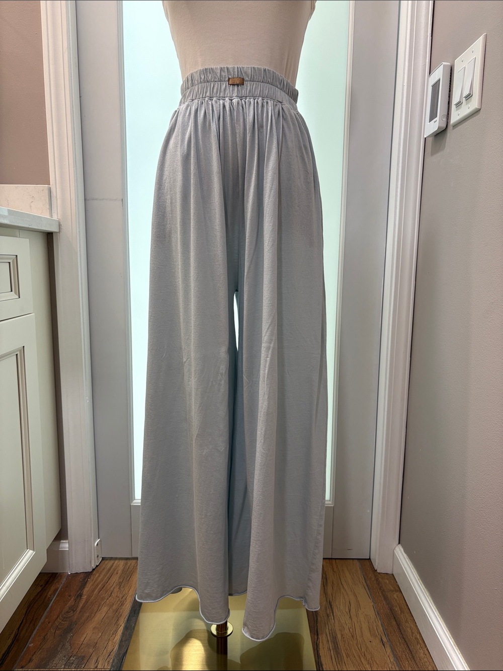 lunya Light Gray Wide-Leg Elastic Waist Pants